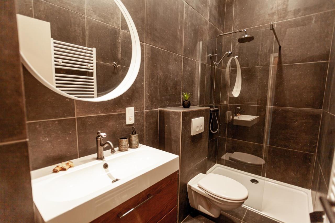 Luxury Suites Palace By Rikas Hotels アントウェルペン エクステリア 写真