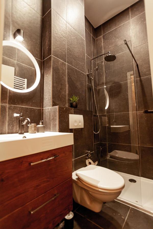 Luxury Suites Palace By Rikas Hotels アントウェルペン エクステリア 写真